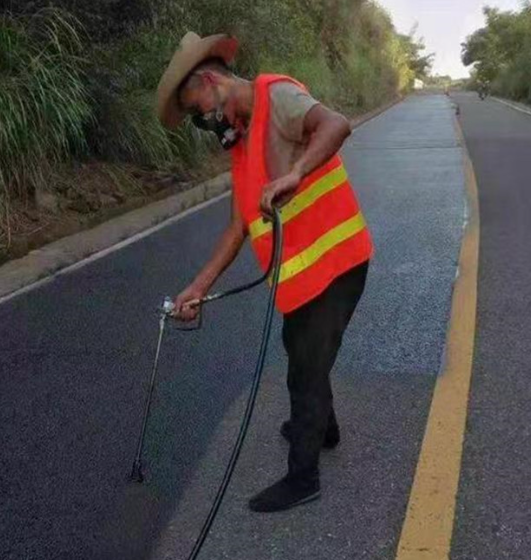 海西路面喷涂翻新彩色步道施工方案